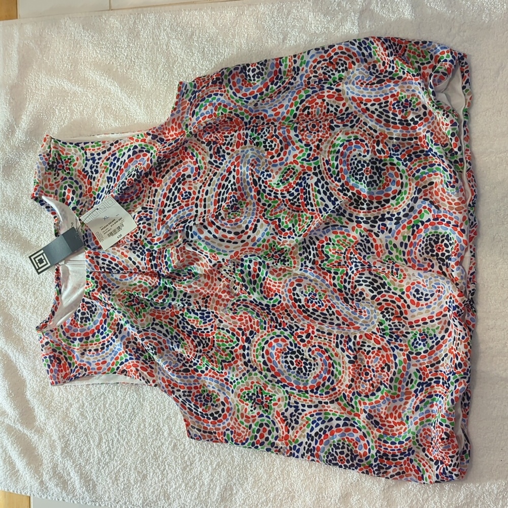 Women's sleeveless blouse